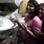 City Food – Julia Child Cooks Litti Chokha in Mayur Vihar-I