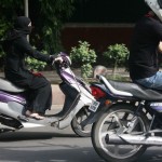 City Moment – Veiled Biker, India Gate Circle