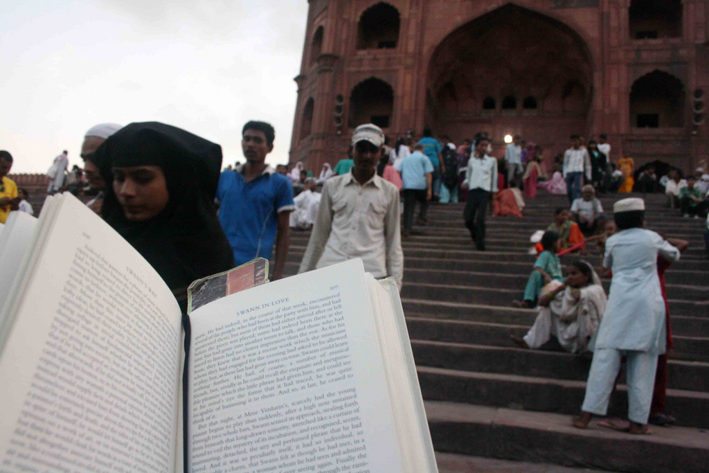 City Reading – The Delhi Proustians XXI, Jama Masjid Stairs