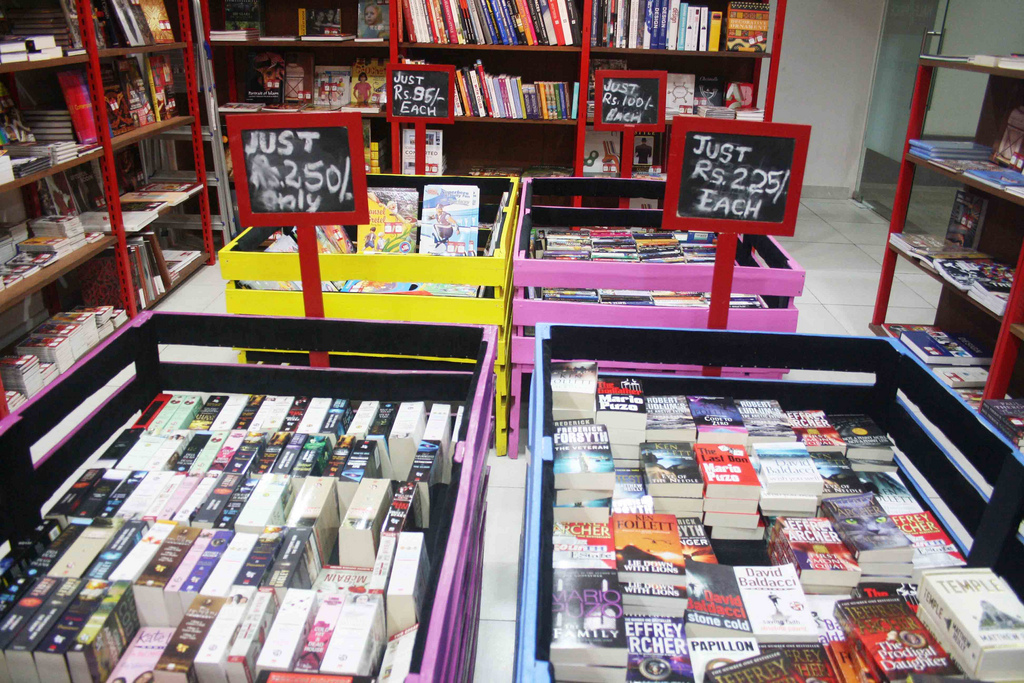 City Hangout - Half Price Bookstore, Select Citywalk Mall