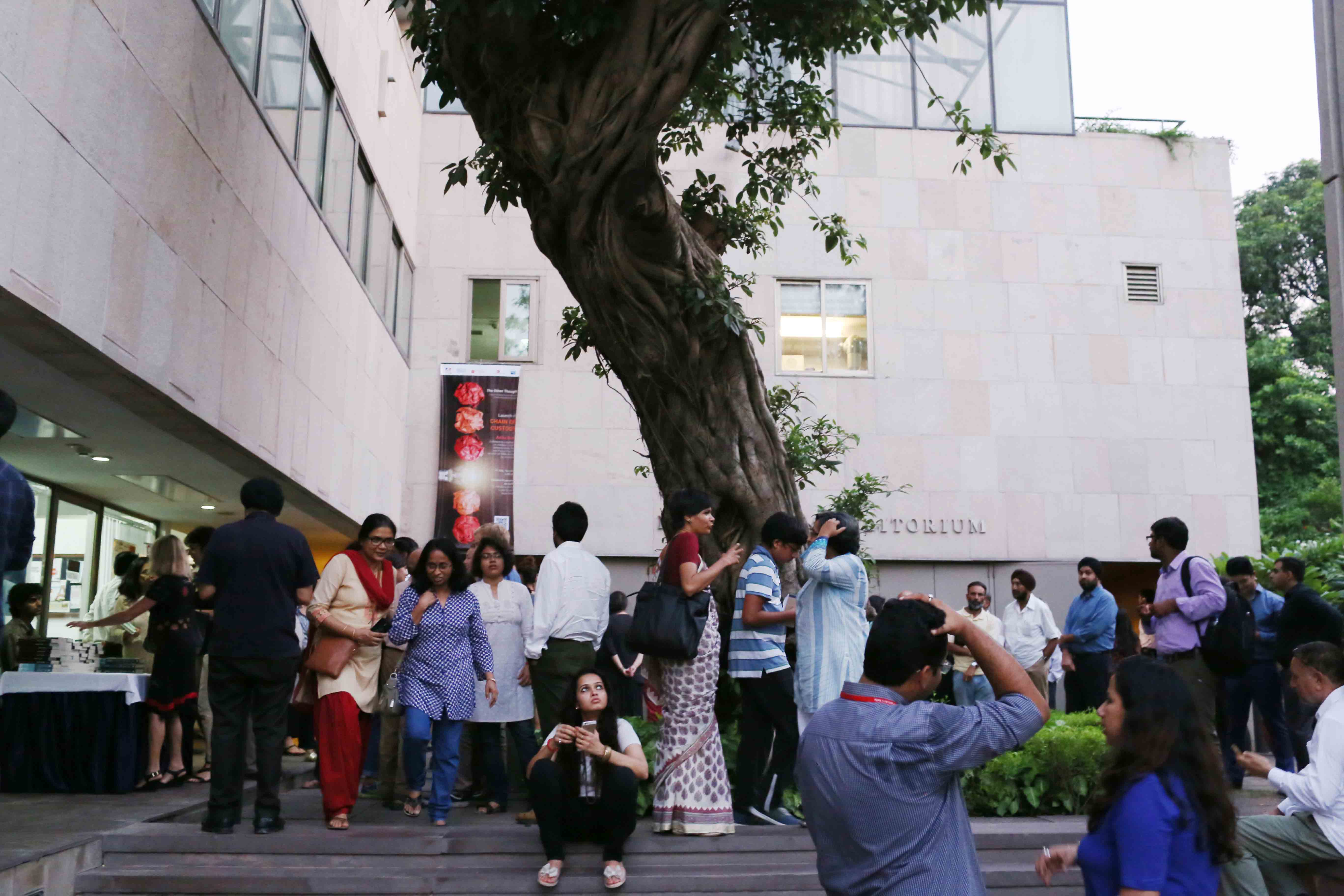 City News - The Magnificent and Much-Loved 'Tribal Tree' of Alliance Française is No More, Lodhi Estate